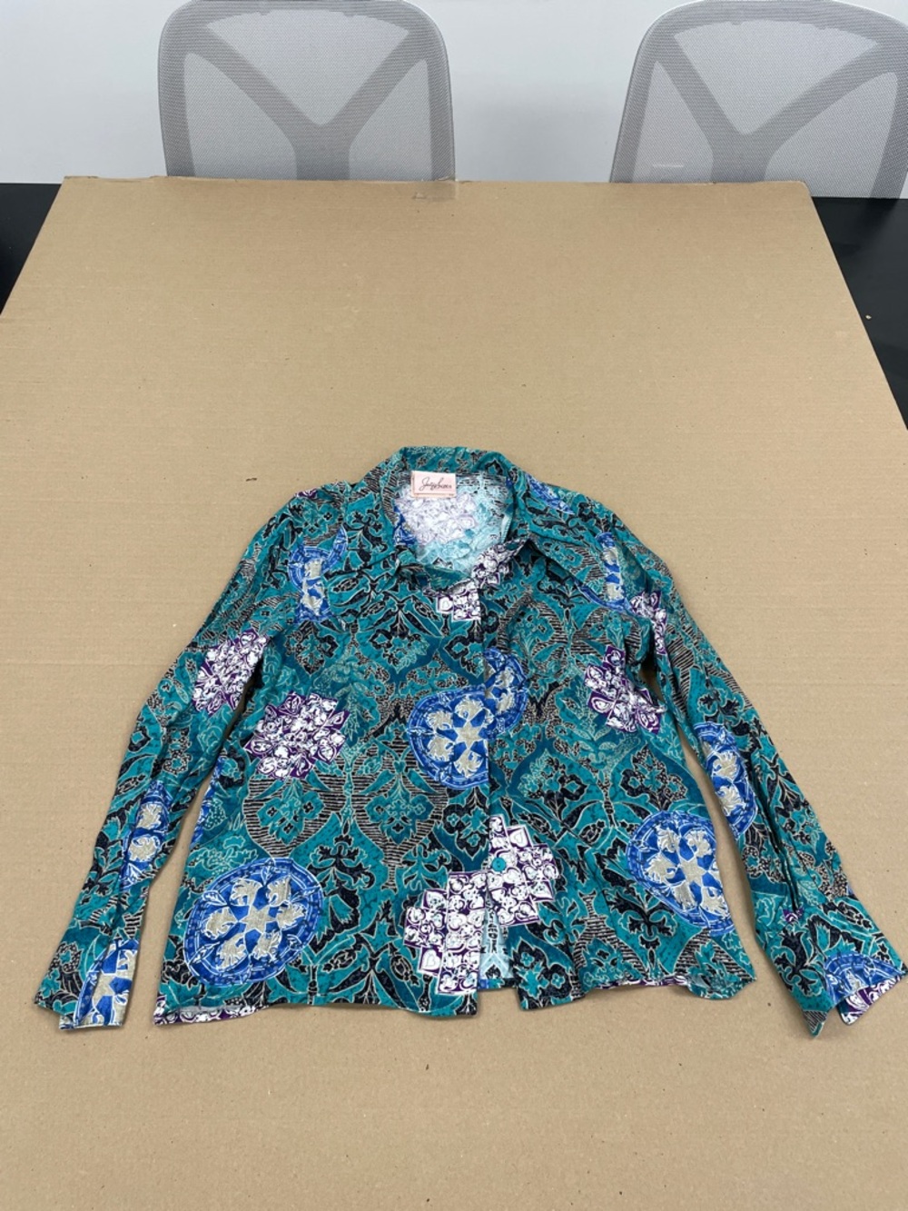 Jaclyn Smith Teal and Purple Paisley Top